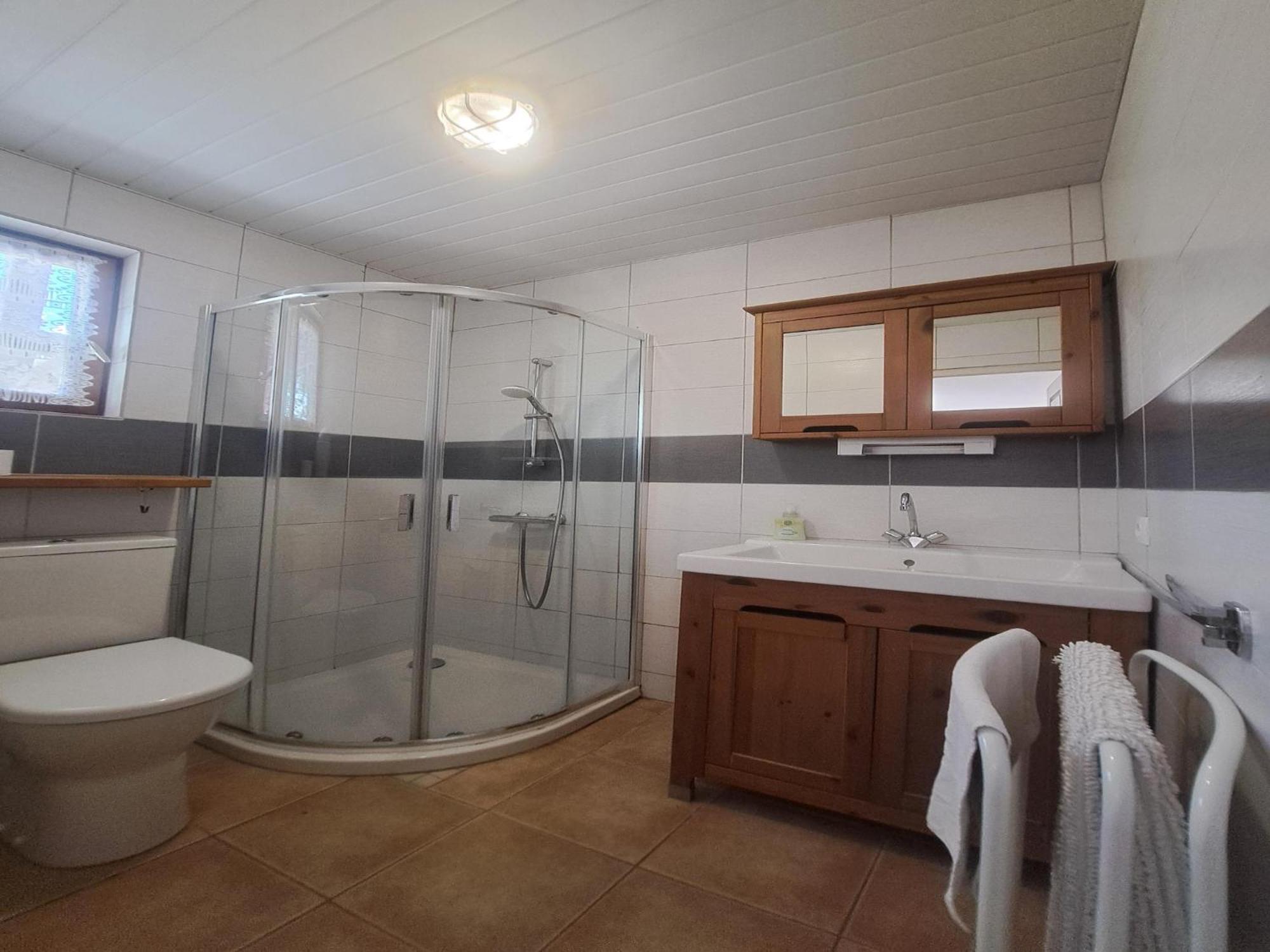 Appealing Apartment In Vezac With Swimming Pool Бейнак-э-Казенак Экстерьер фото